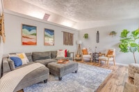 Building Photo - 353 Brightwood Ct
