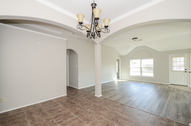 Building Photo - 2646 Leopard Ct