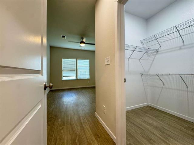 Building Photo - 419 W Dulin St