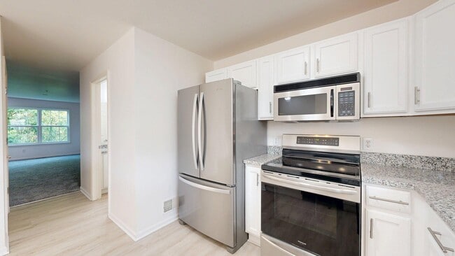 Building Photo - 3046 Barclay Way
