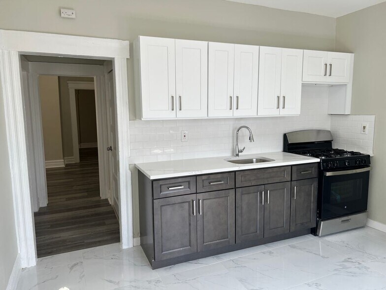 Building Photo - 51 Hawkins St