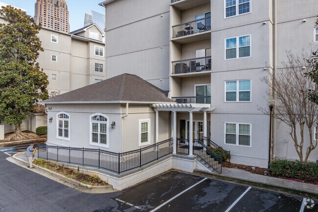 Entrance - Peachtree Walk