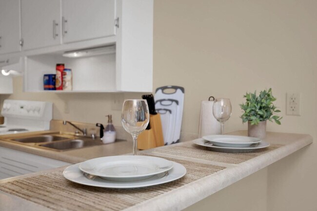 Building Photo - 530 Pearl St