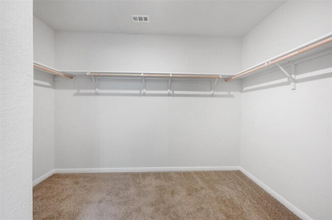 Building Photo - 1641 Lilyturf Rd