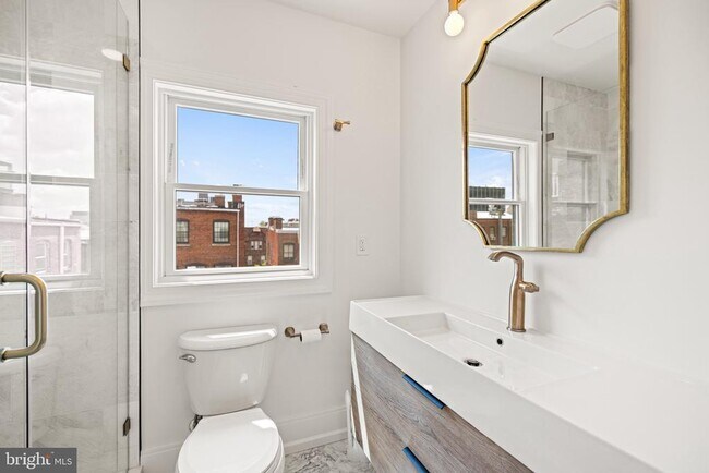 Building Photo - 1709 21st St NW