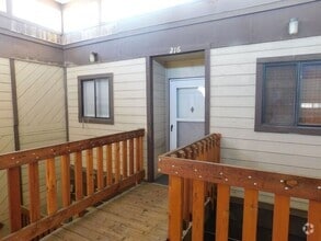 Building Photo - Cozy 2 Bedroom with Private Balcony