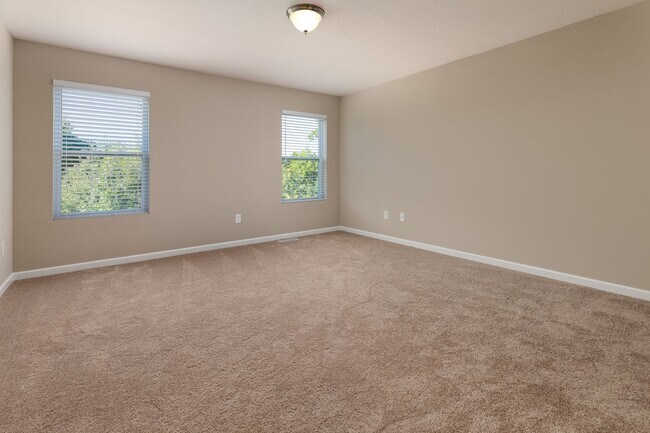 Building Photo - Outstanding Newer Home