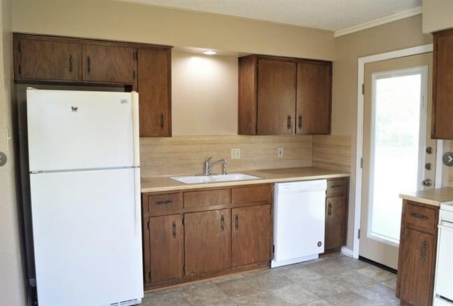 Building Photo - 101 Stubblefield Dr