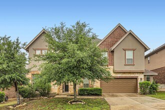 Building Photo - 5 Bedrooms and 3+ Living Spaces!