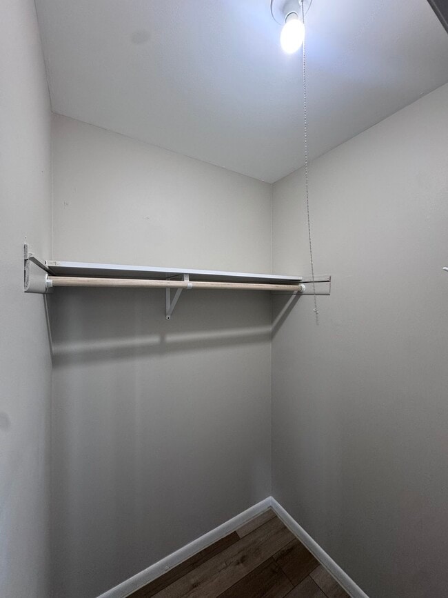 Building Photo - 43 W Ann St