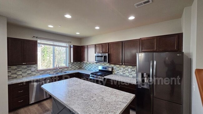 Building Photo - 2523 Filbert Ave