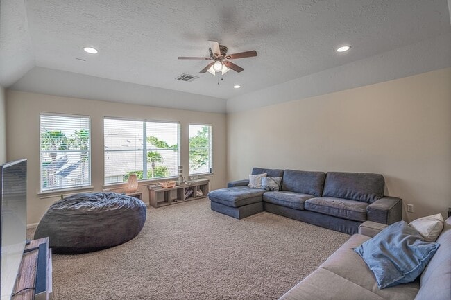 Building Photo - 5103 Mariner's Harbor