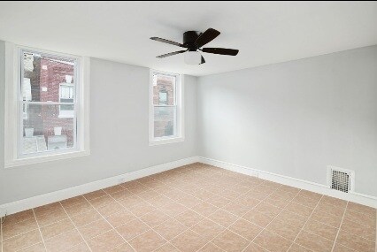Building Photo - 1333 S Mole St