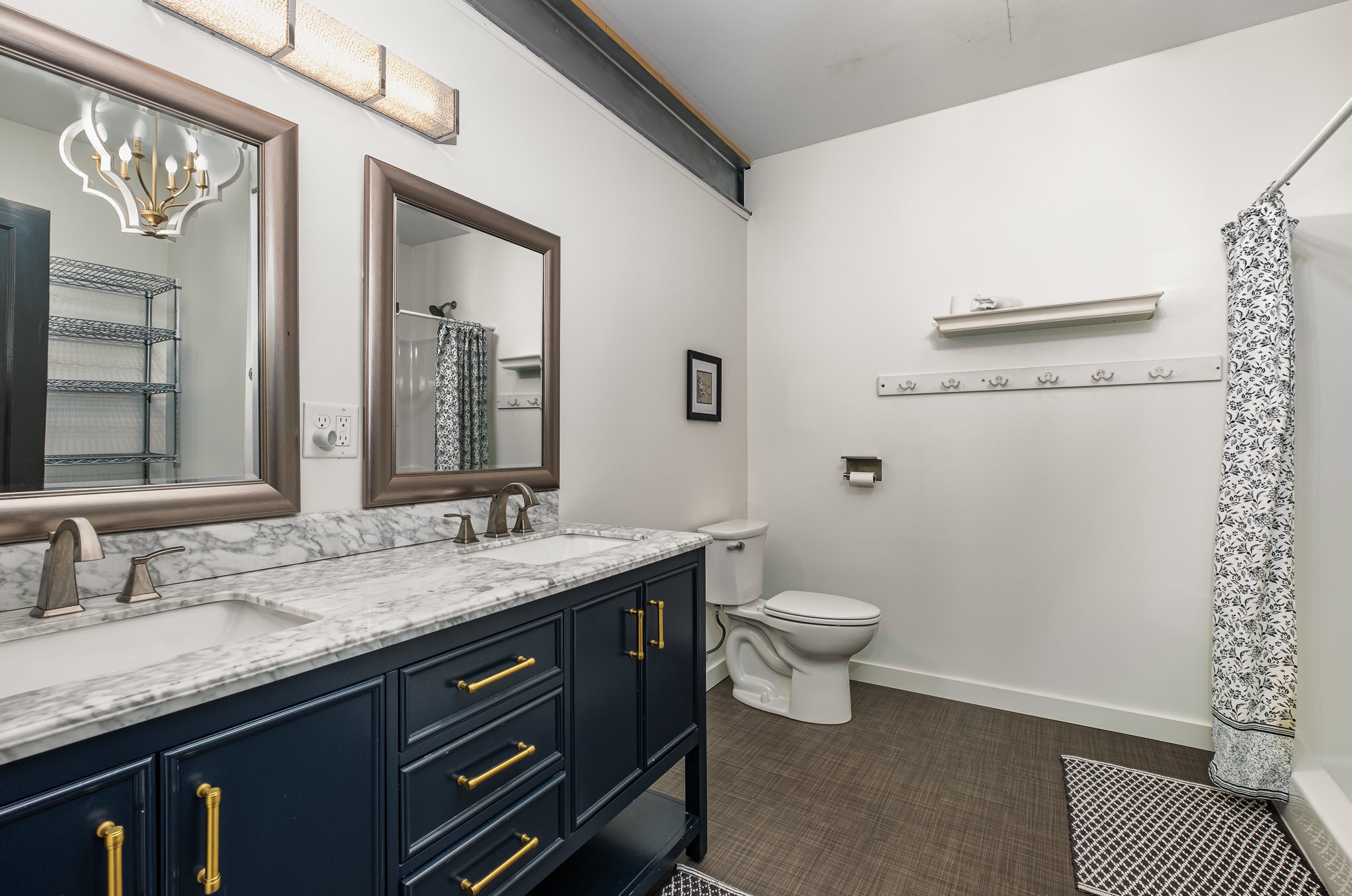 Building Photo - 4006 Apple Valley Dr