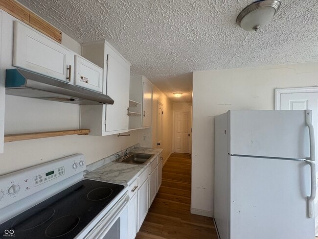 Building Photo - 269 S Dearborn St