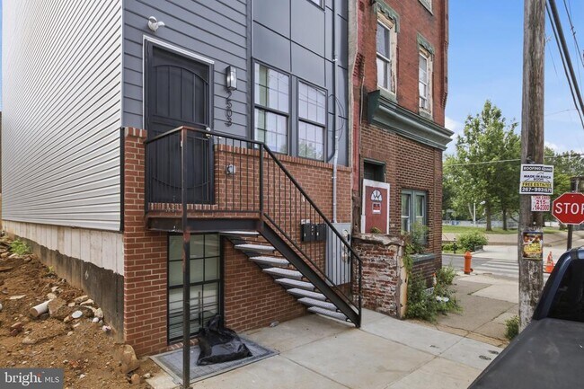 Building Photo - 2503 N 12th St