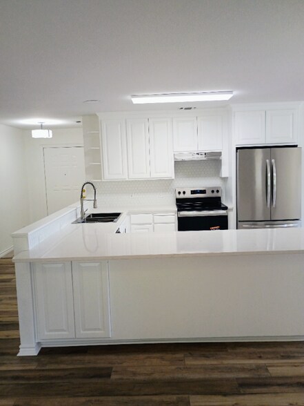 Building Photo - 1517 Northwood Dr