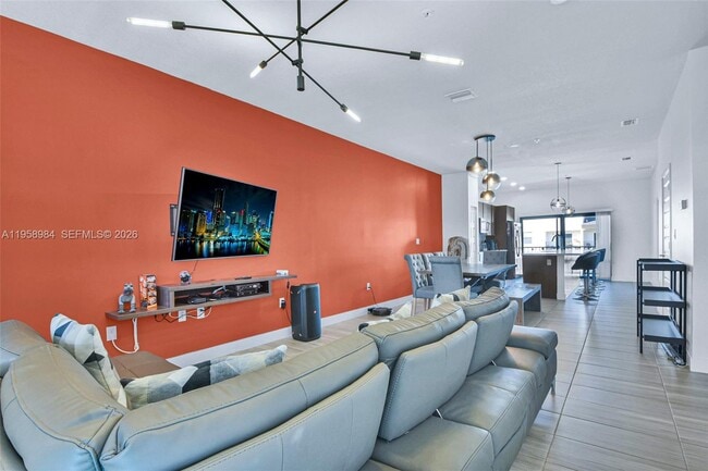 Building Photo - 7865 NW 104th Ave