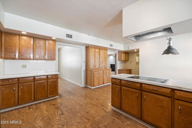 Building Photo - 5019 E Rovey Ave