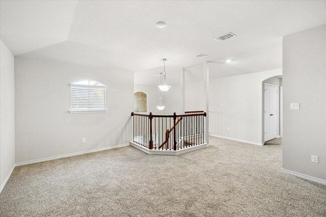 Building Photo - Spacious 5-Bedroom Home for Rent in Harker Heights