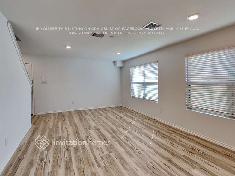 Building Photo - 24114 Mustang Run Dr