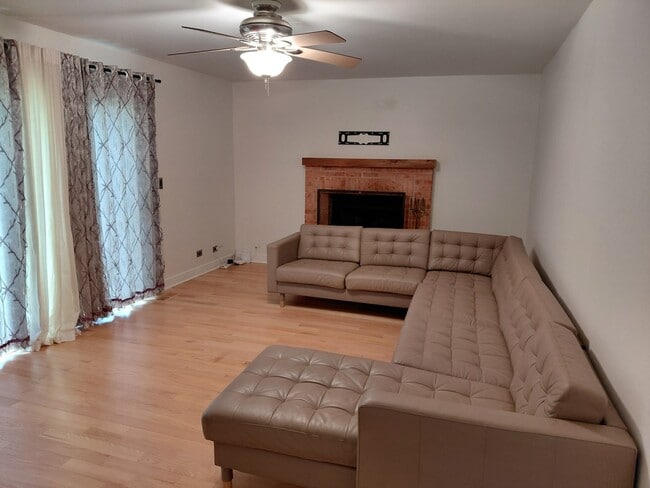 Building Photo - 530 Eagle Ridge Ln