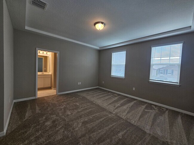 Building Photo - Coming Soon! Gorgeous Townhome For Rent in Horizon West Winter Garden  just west of Disney off th...