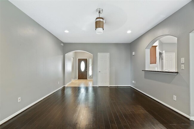 Building Photo - 9231 Taftsberry Dr