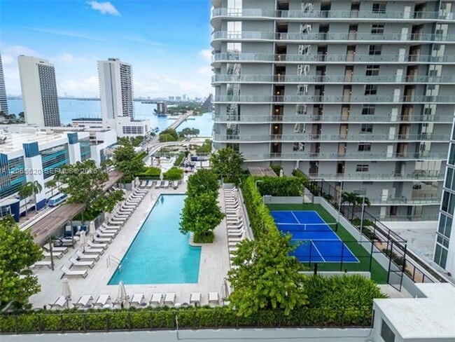 Building Photo - 1400 Biscayne Blvd