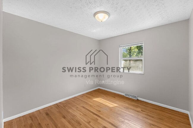 Building Photo - 6406 Dalewood Rd