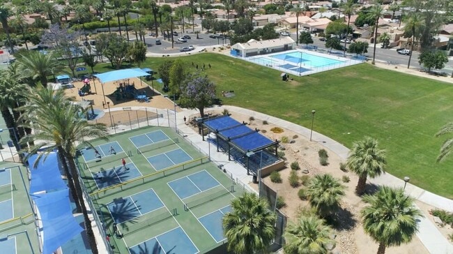 Building Photo - 51550 Avenida Mendoza