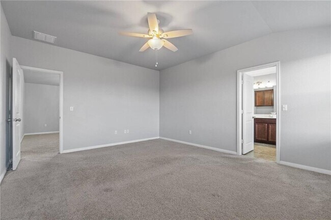 Building Photo - 170 Kingfisher Ln