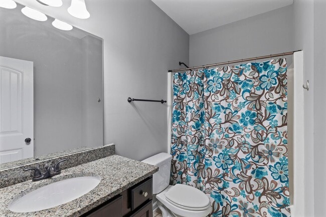Building Photo - Stunning 3 Story Home in Crawford Creek