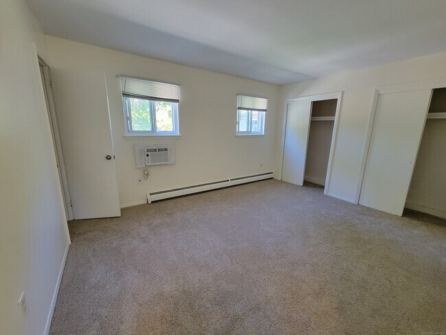 Building Photo - 48 Sutton Pl