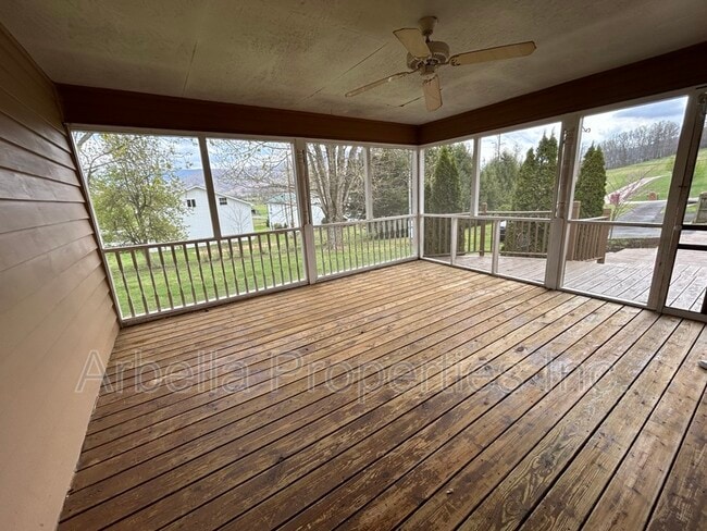 Building Photo - 295 Arrowood Rd