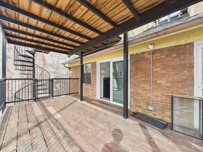 Building Photo - 5110 Academy St