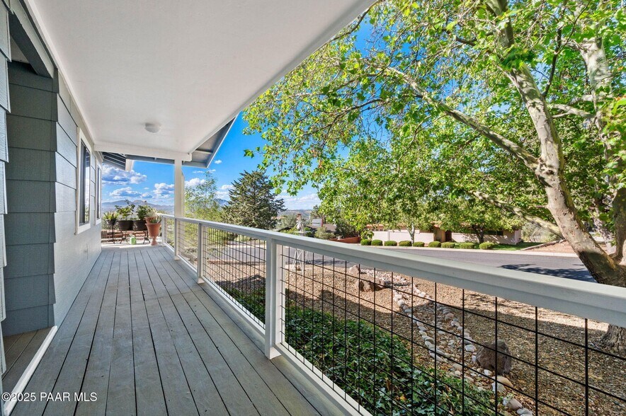 Building Photo - 510 S Skyview Dr