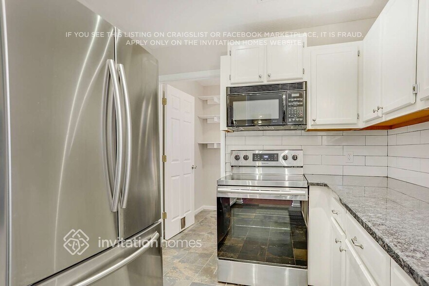 Building Photo - 893 Columbia Ct