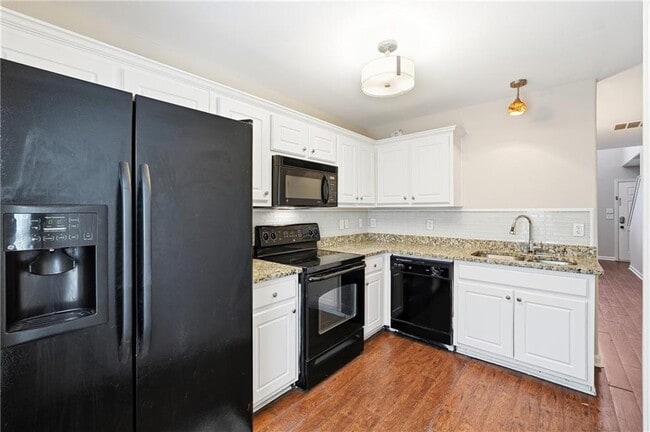 Building Photo - 1468 Box Cir