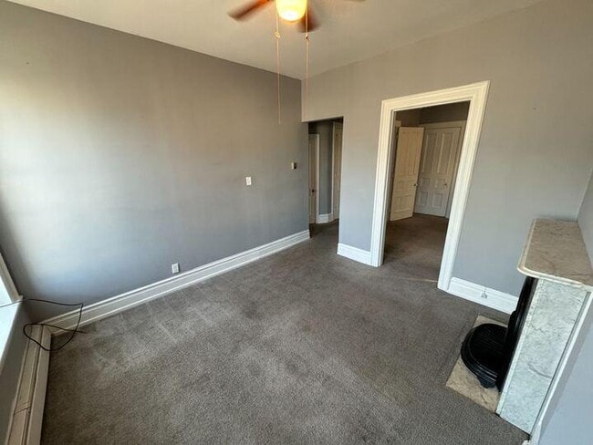 Building Photo - 54 Bloom St