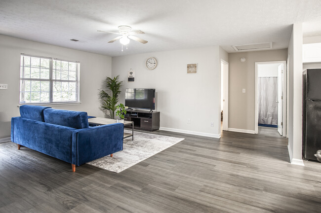 Building Photo - 92 Venita Dr