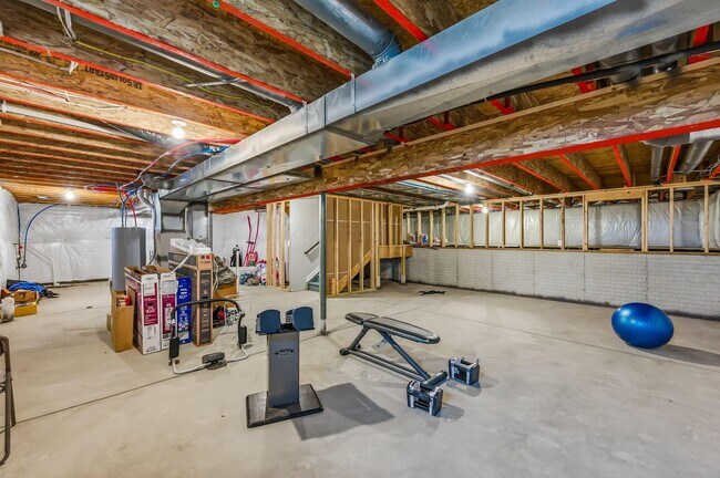 Building Photo - 7382 Yarrow Run Rd