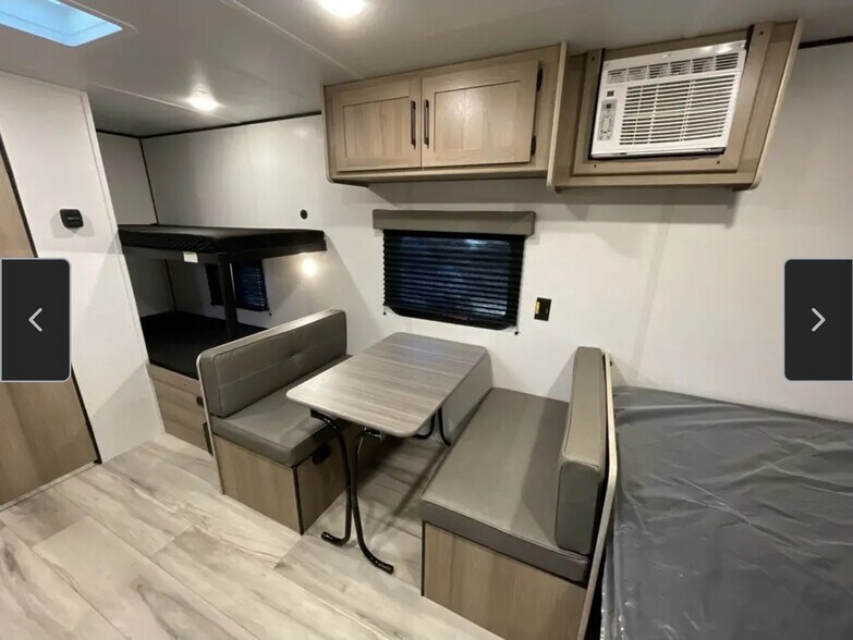 Building Photo - 532 Camino de Amor