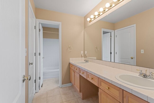 Building Photo - 625 S Snowmass Cir
