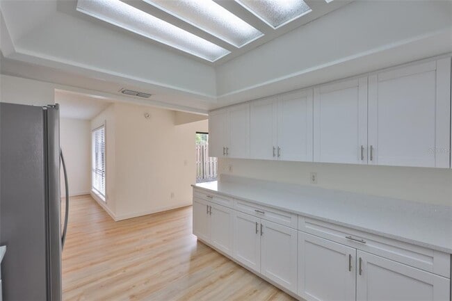 Building Photo - 13703 Sweetwater Cove Pl