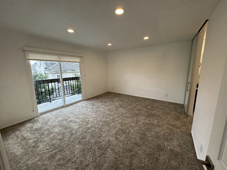 Building Photo - 431 N Alhambra Ave