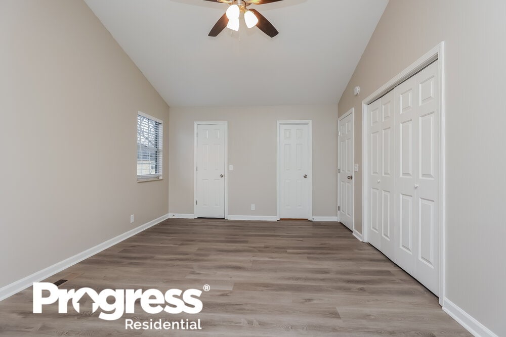 Building Photo - 1409 Woodchimes Ct
