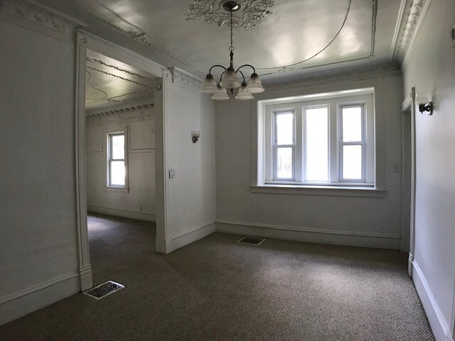 Building Photo - 113 W Dewey St