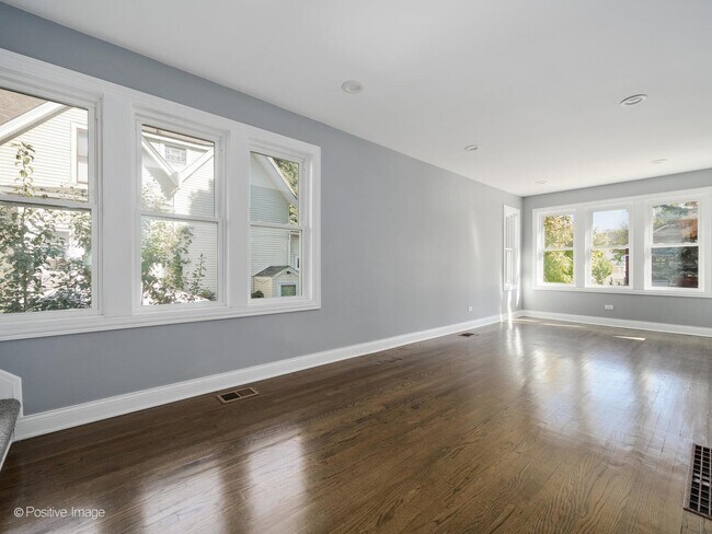 Building Photo - 5156 S Spaulding Ave