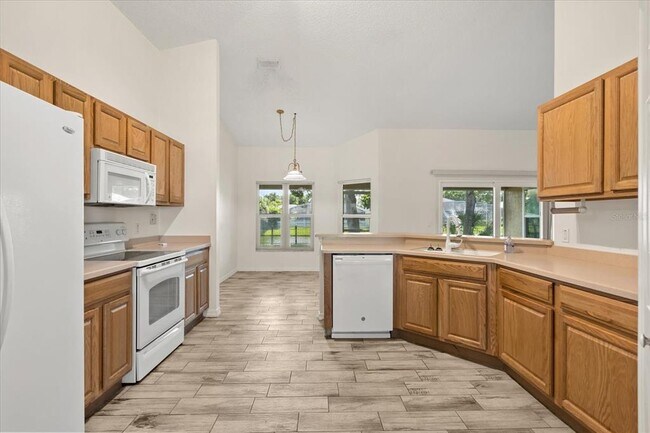 Building Photo - 410 Central Mariners Dr
